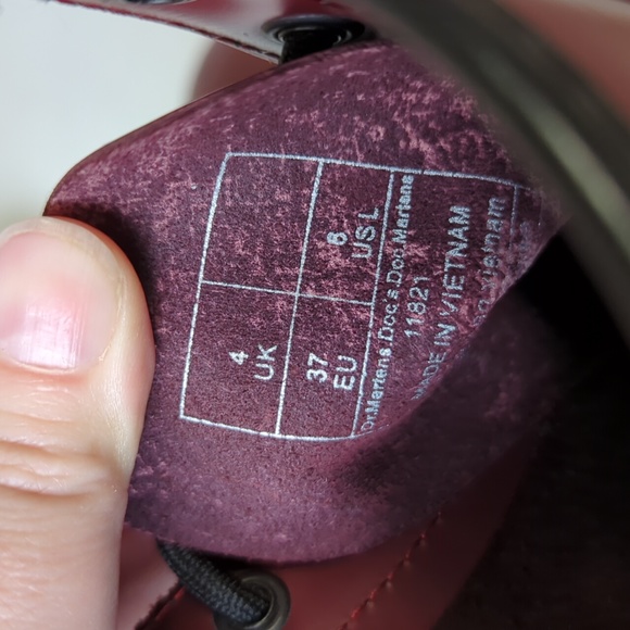 Dr. Martens 1460 SMOOTH LEATHER LACE UP BOOTS - Cherry Red Smooth - Size 6 - Picture 11 of 11